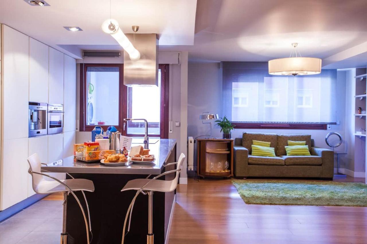 Piso Moderno, Centrico Y Con Garaje Gratis Apartment Bilbao Luaran gambar
