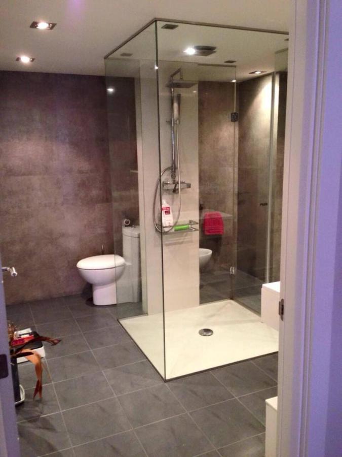 Piso Moderno, Centrico Y Con Garaje Gratis Apartment Bilbao Luaran gambar