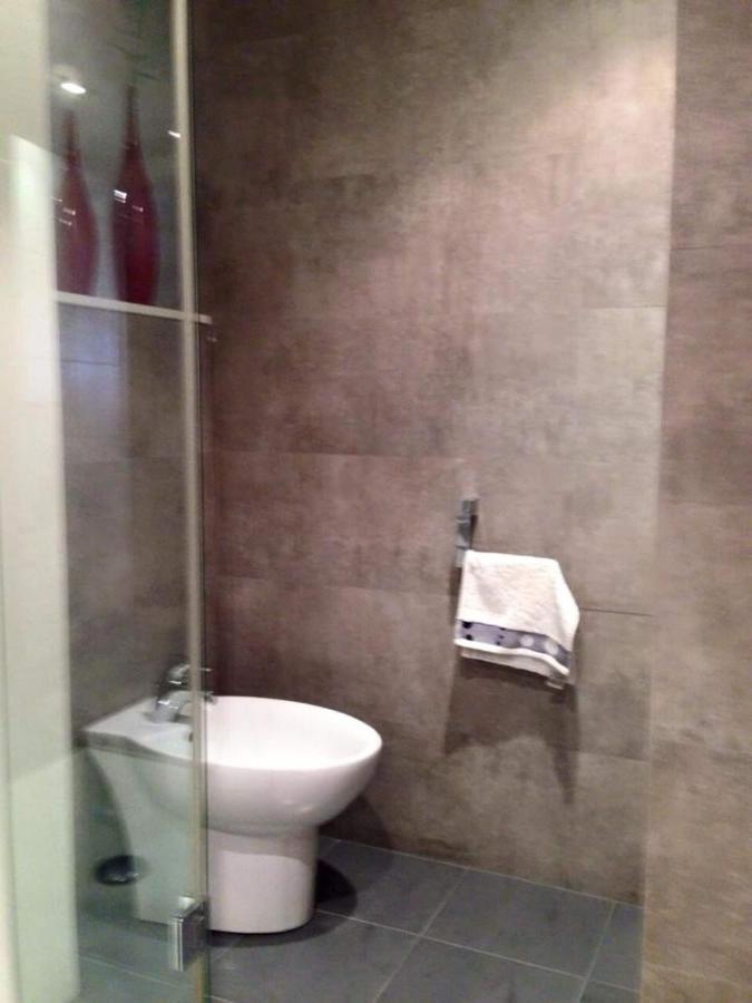 Piso Moderno, Centrico Y Con Garaje Gratis Apartment Bilbao Luaran gambar
