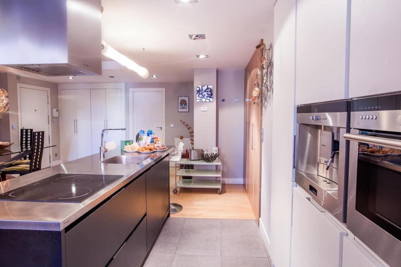 Piso Moderno, Centrico Y Con Garaje Gratis Apartment Bilbao Luaran gambar