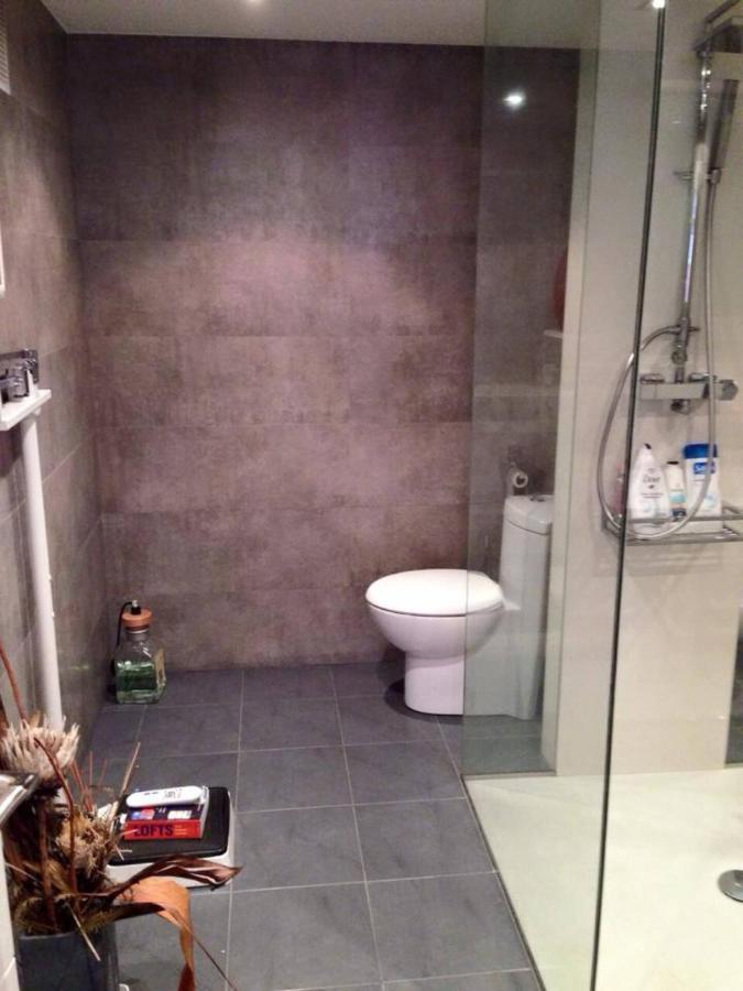 Piso Moderno, Centrico Y Con Garaje Gratis Apartment Bilbao Luaran gambar